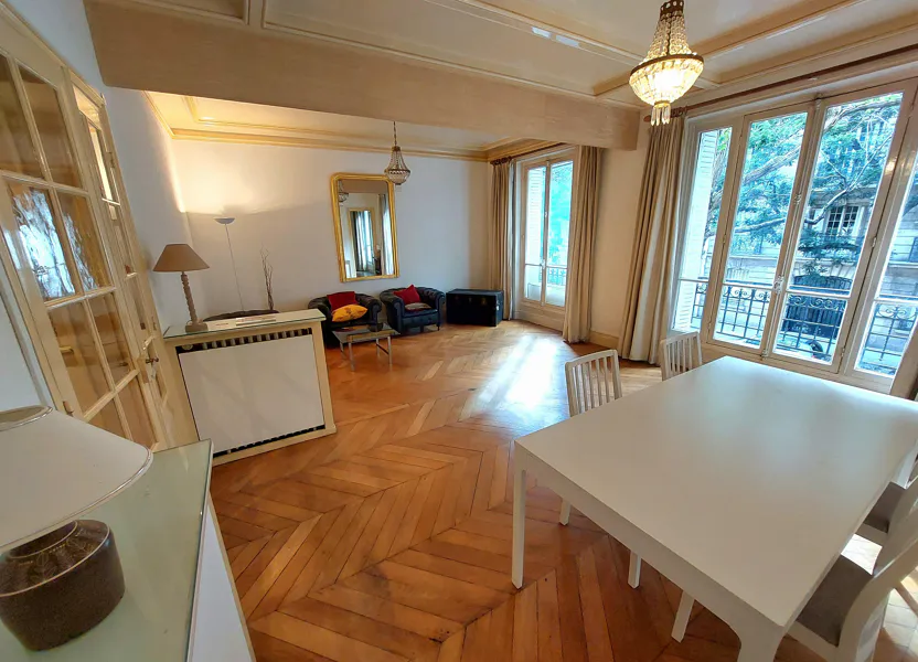Flat Passage Chaussin in Paris