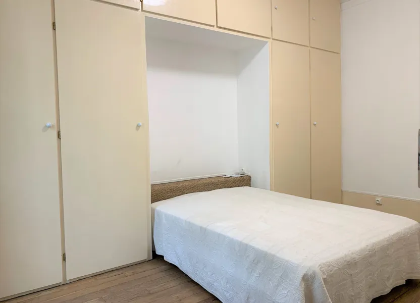 Flat Passage Chaussin in Paris