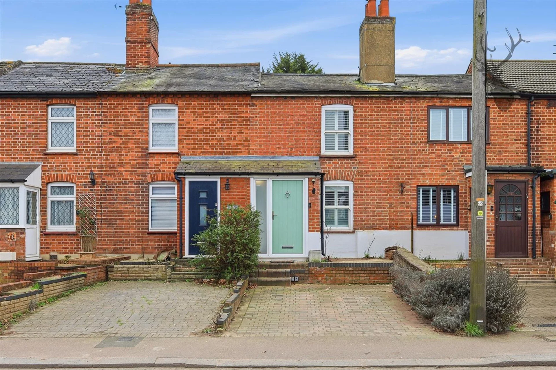 Flat Court Yard in Greater London