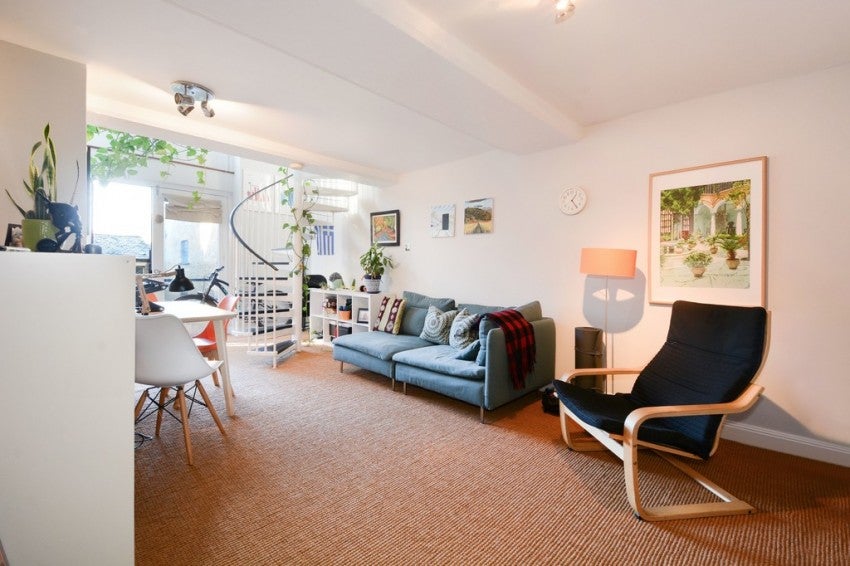 Flat Jamaica Road in Greater London