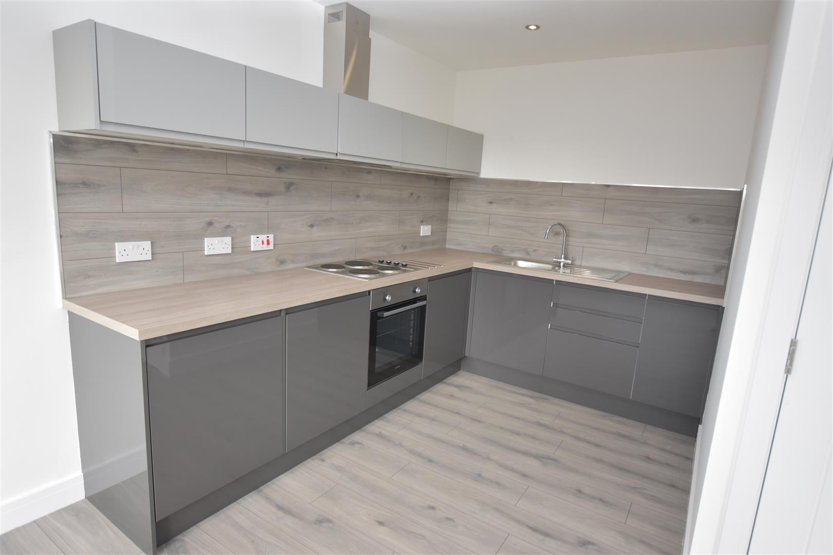 Flat Bromyard Terrace in Worcester