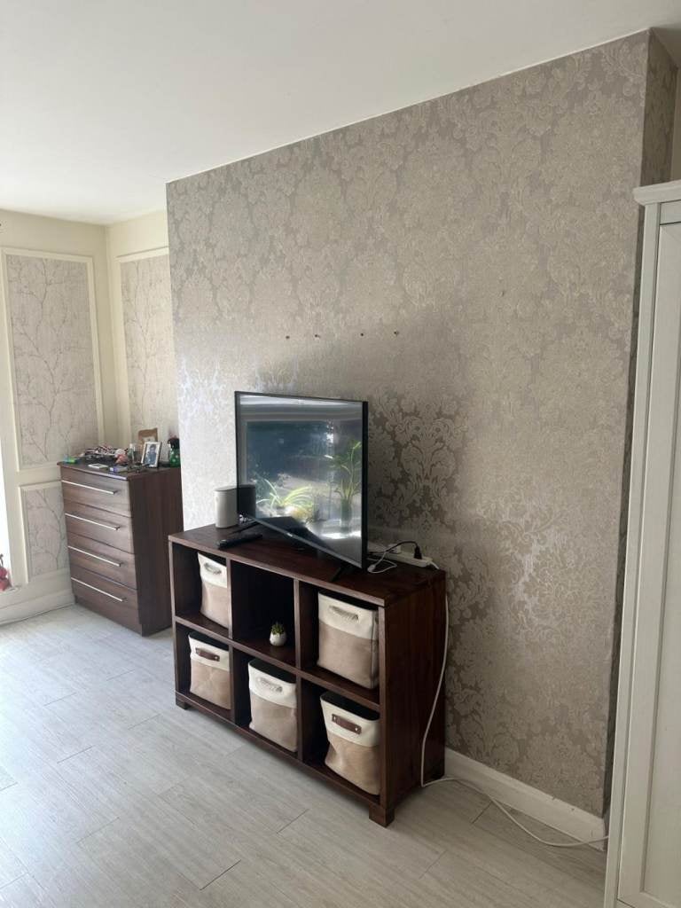 Flat Malvern Road in Greater London