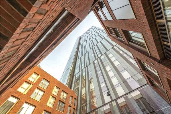 Flat Bankside Boulevard in Salford