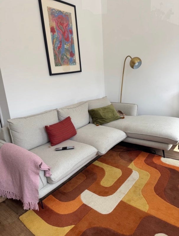 Room Croxley Road in City of Westminster