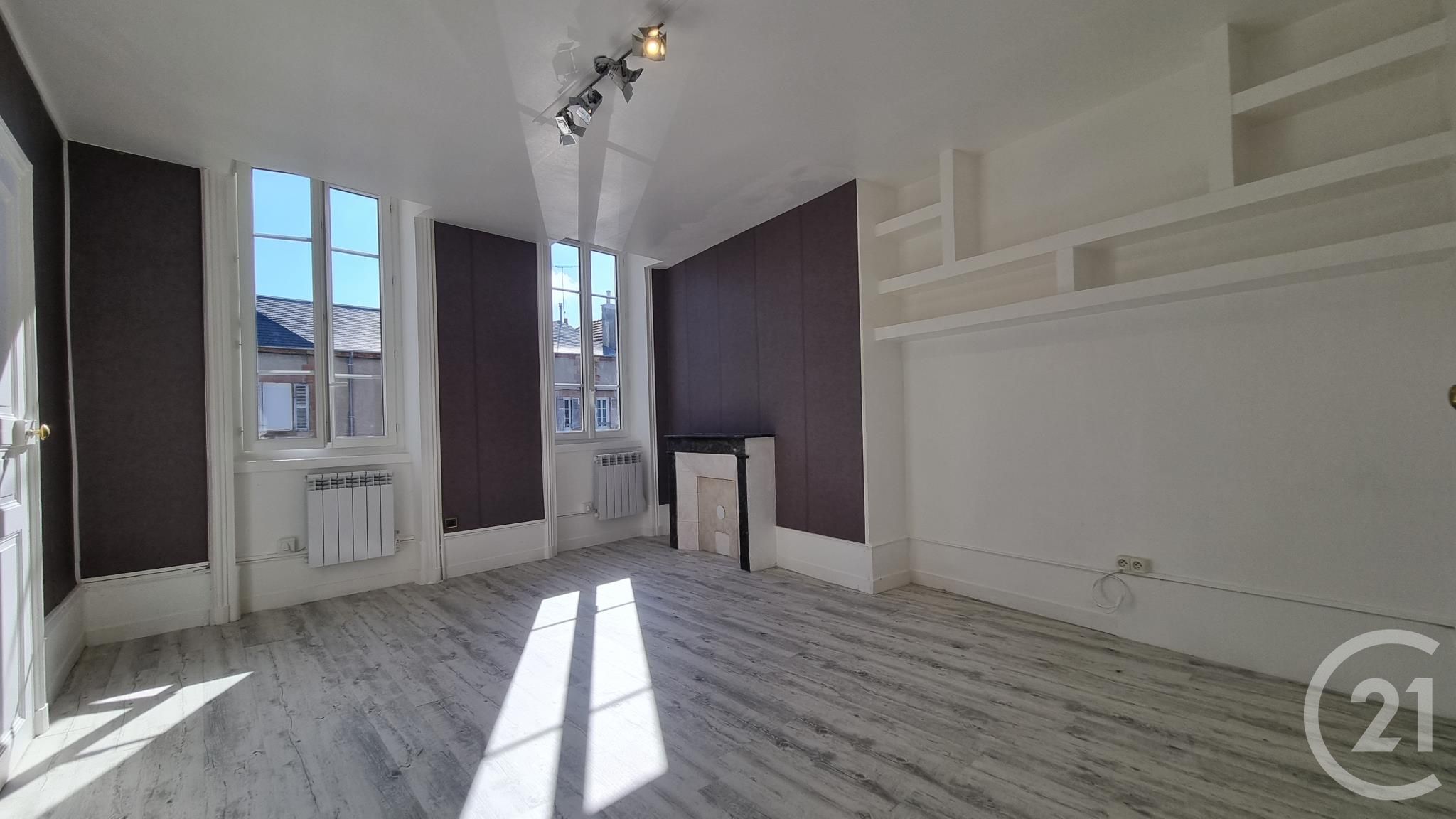 Flat Cours Jean Jaurès in Moulins