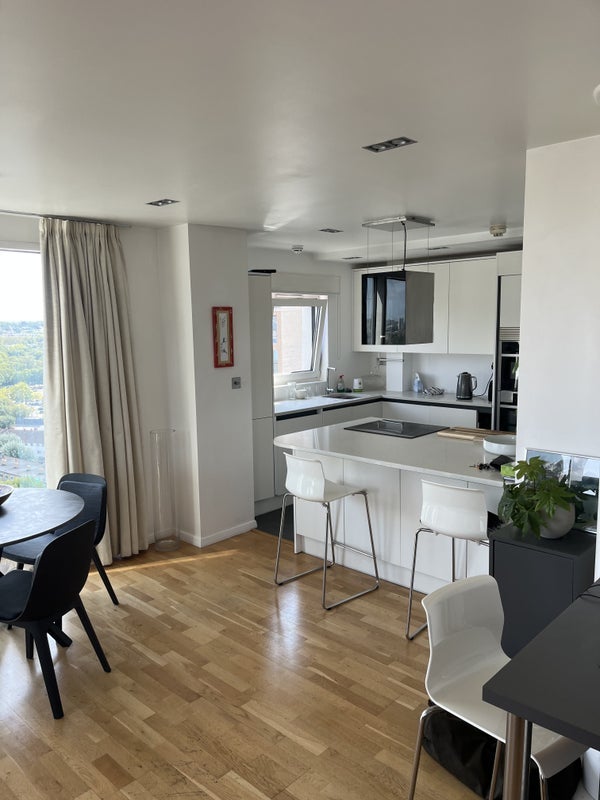 Room Limeharbour in Greater London