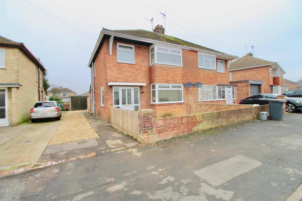 House Desborough Avenue in Peterborough