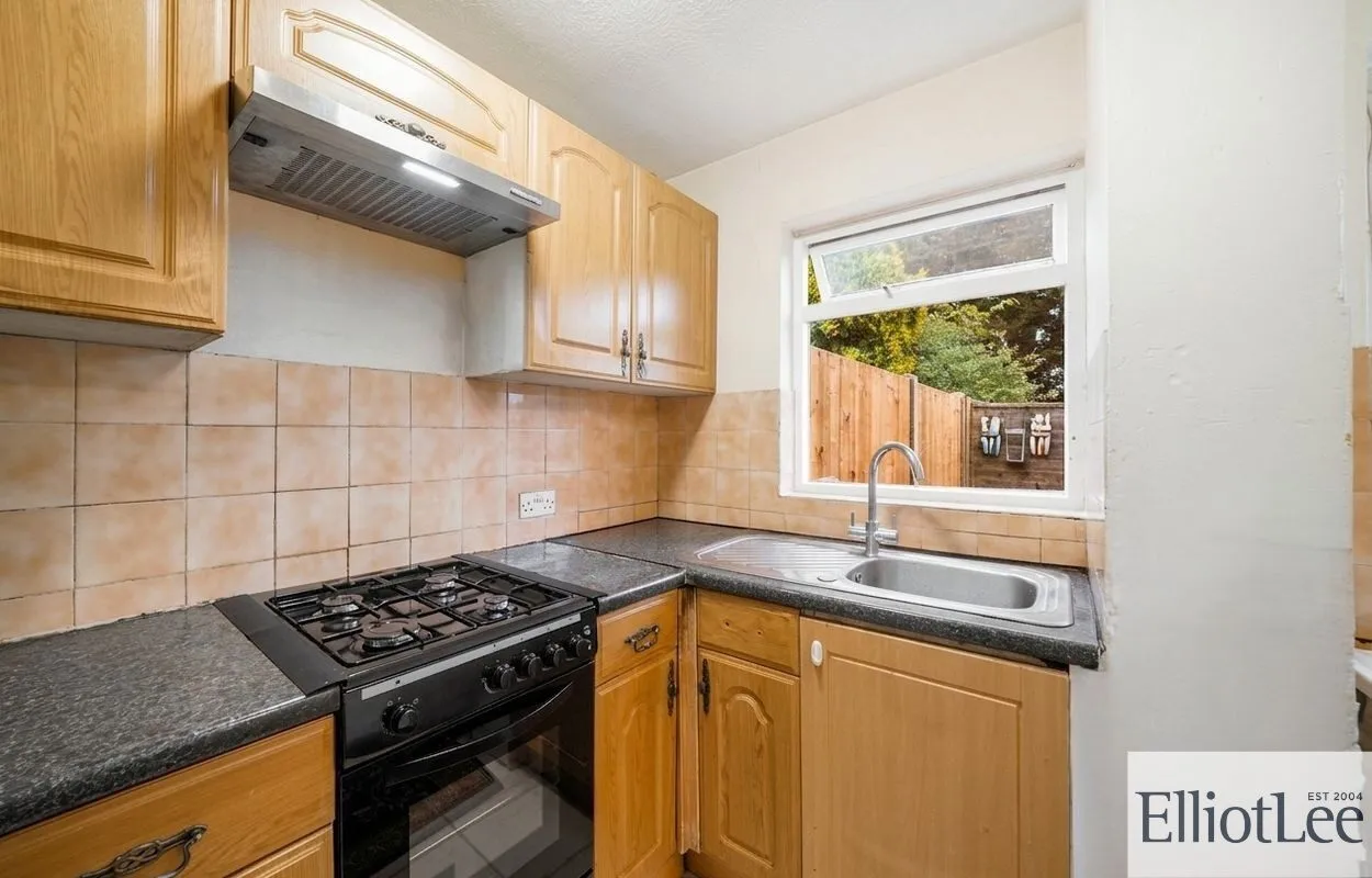 Flat Roxeth Green Avenue in Greater London
