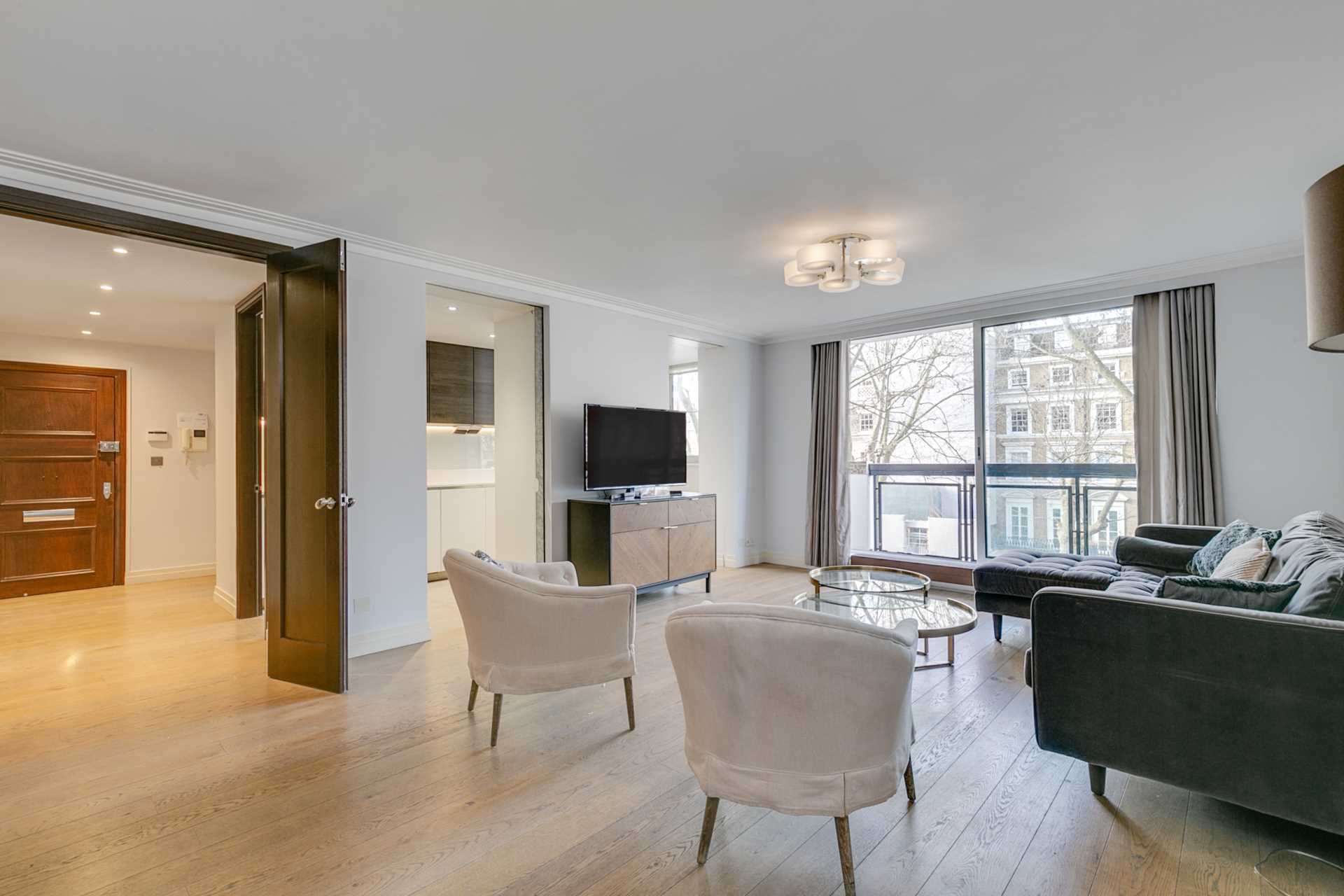 Flat Rutland Gate in City of Westminster