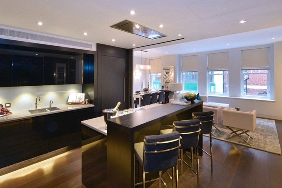 Flat Duke Street in City of Westminster
