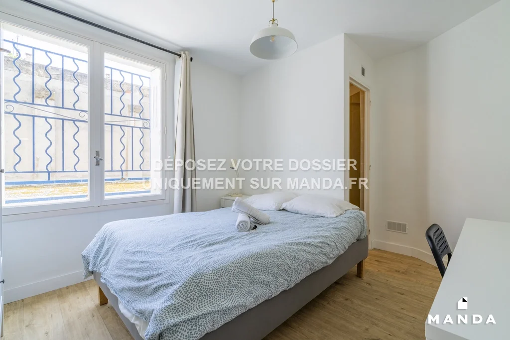 Room Traverse Raynouard in Marseille