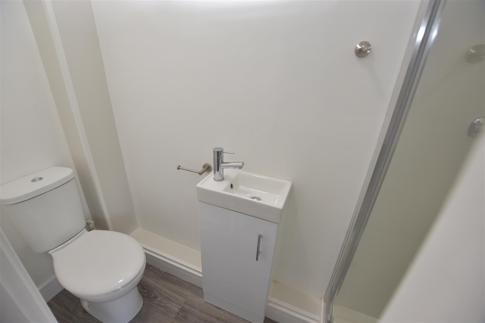 Flat Bromyard Terrace in Worcester