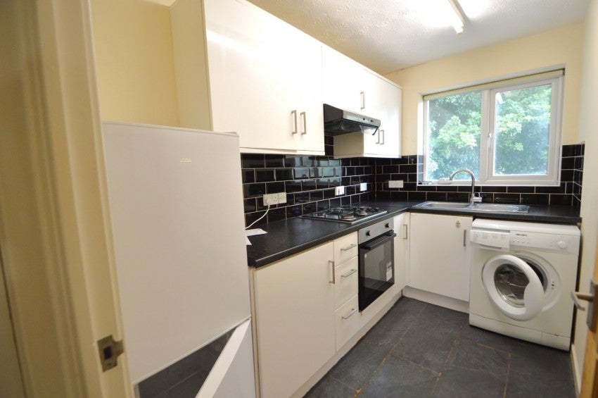 Flat Baird Close in Slough