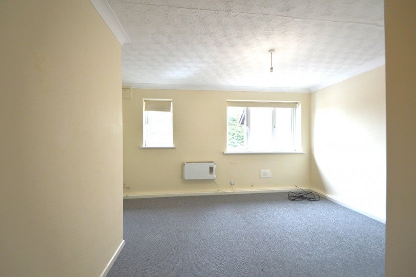 Flat Baird Close in Slough