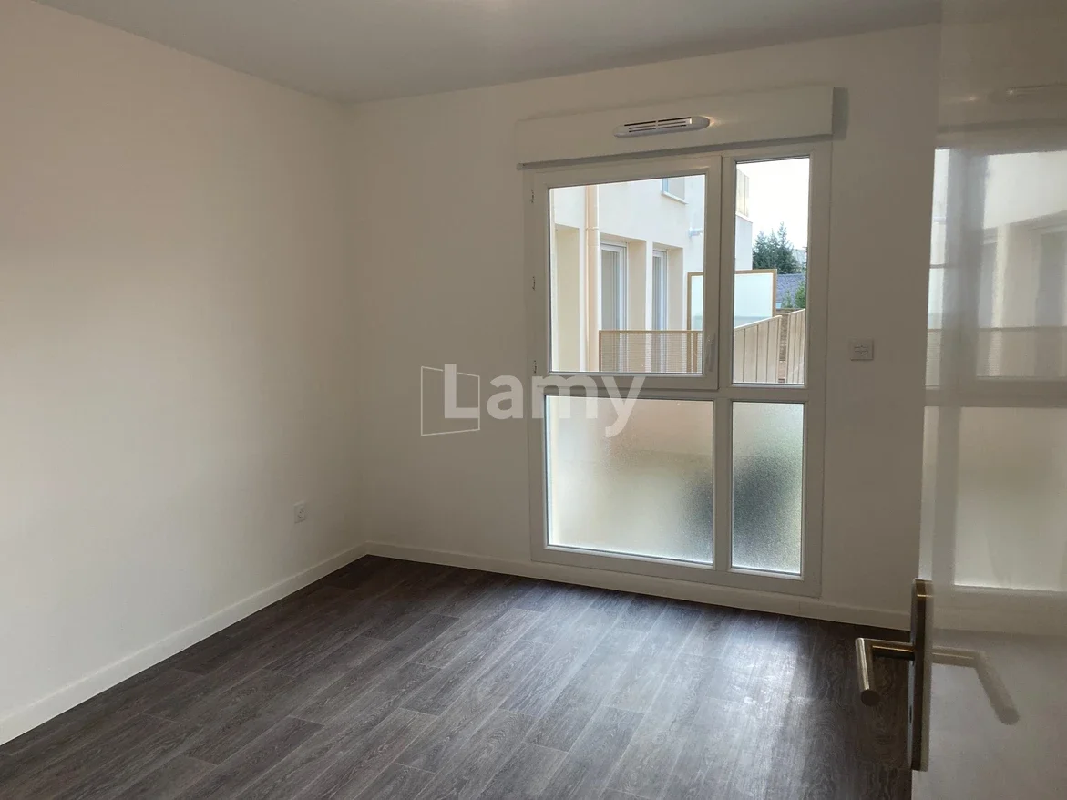 Flat Rue Pasteur in Villers-Cotterêts
