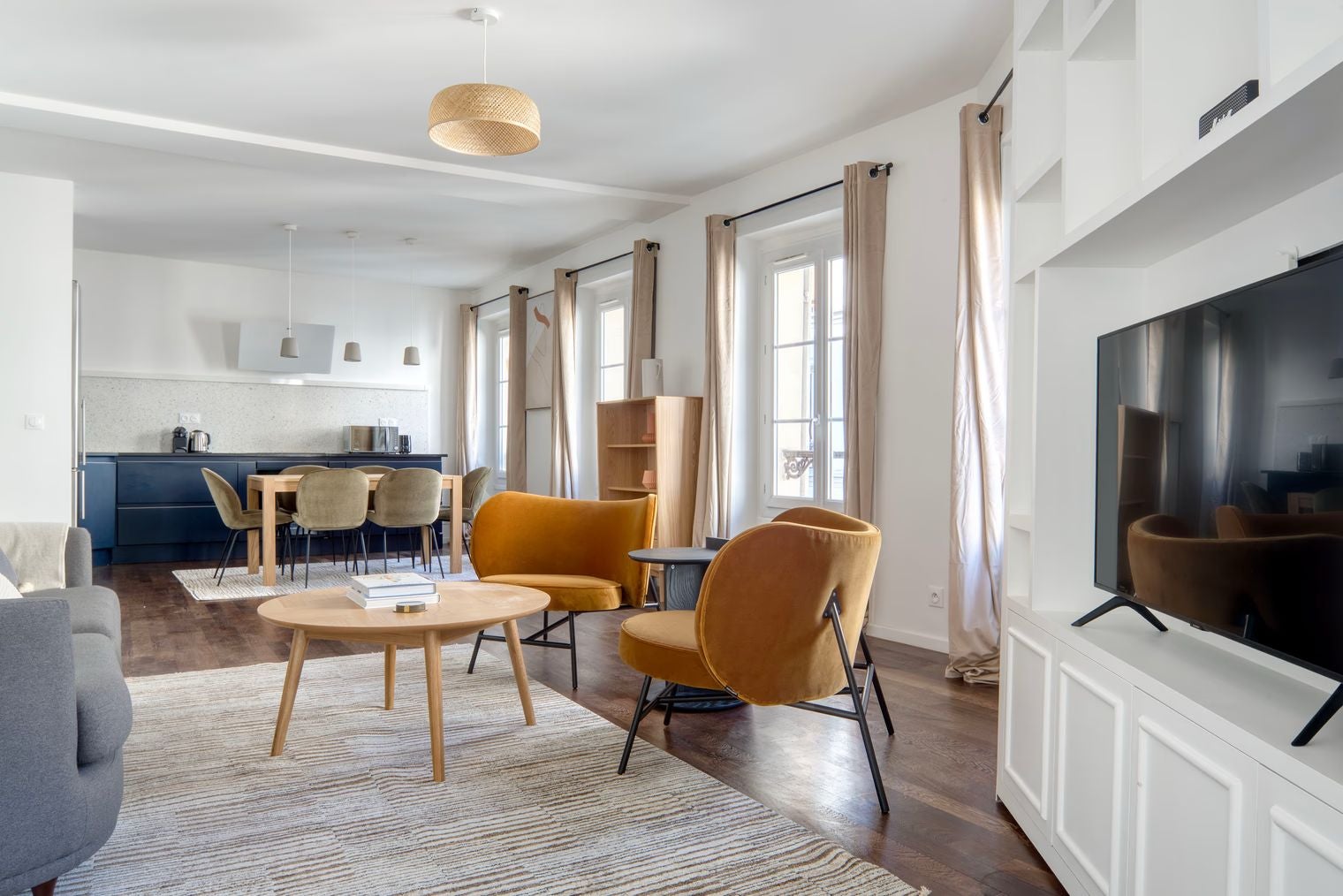 Flat Rue Germain Pilon in Paris