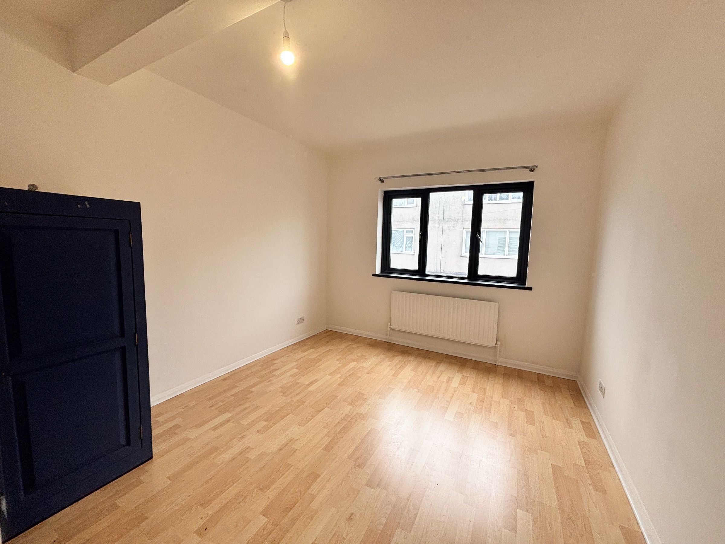 Flat West Road in Southend-on-Sea