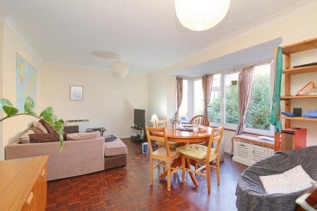 Flat Linwood Close in Greater London