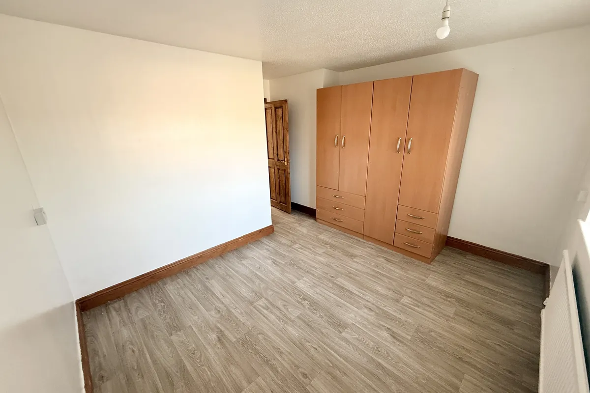 Room Highfield Road in Kettering