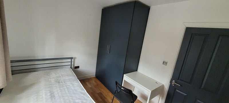 Room Milton Court Road in Greater London