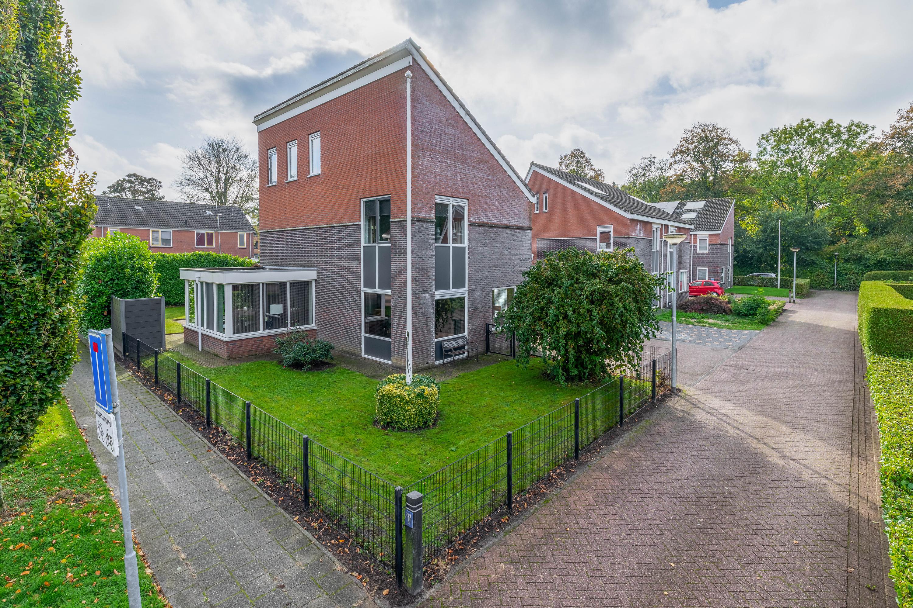 Huis Raadhuisstraat 1 in Beerta