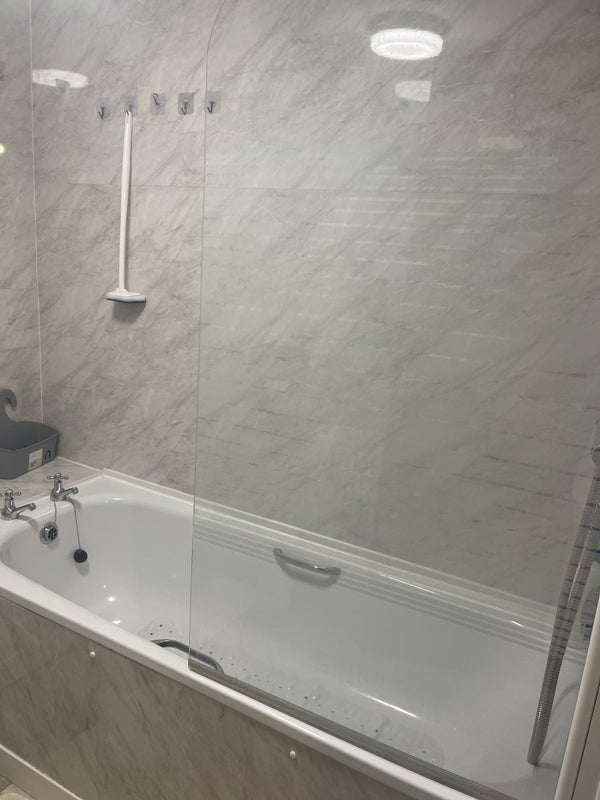 Room Durham Road in Basildon