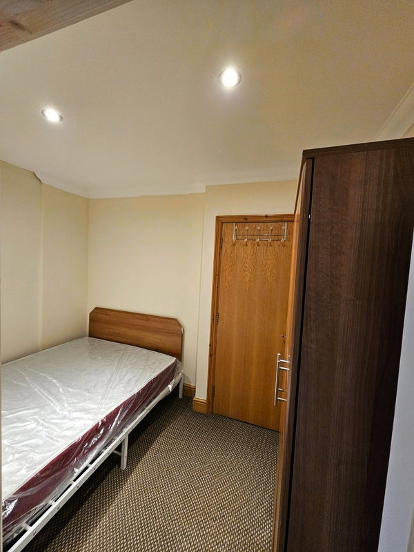 Room Albert Square in Greater London
