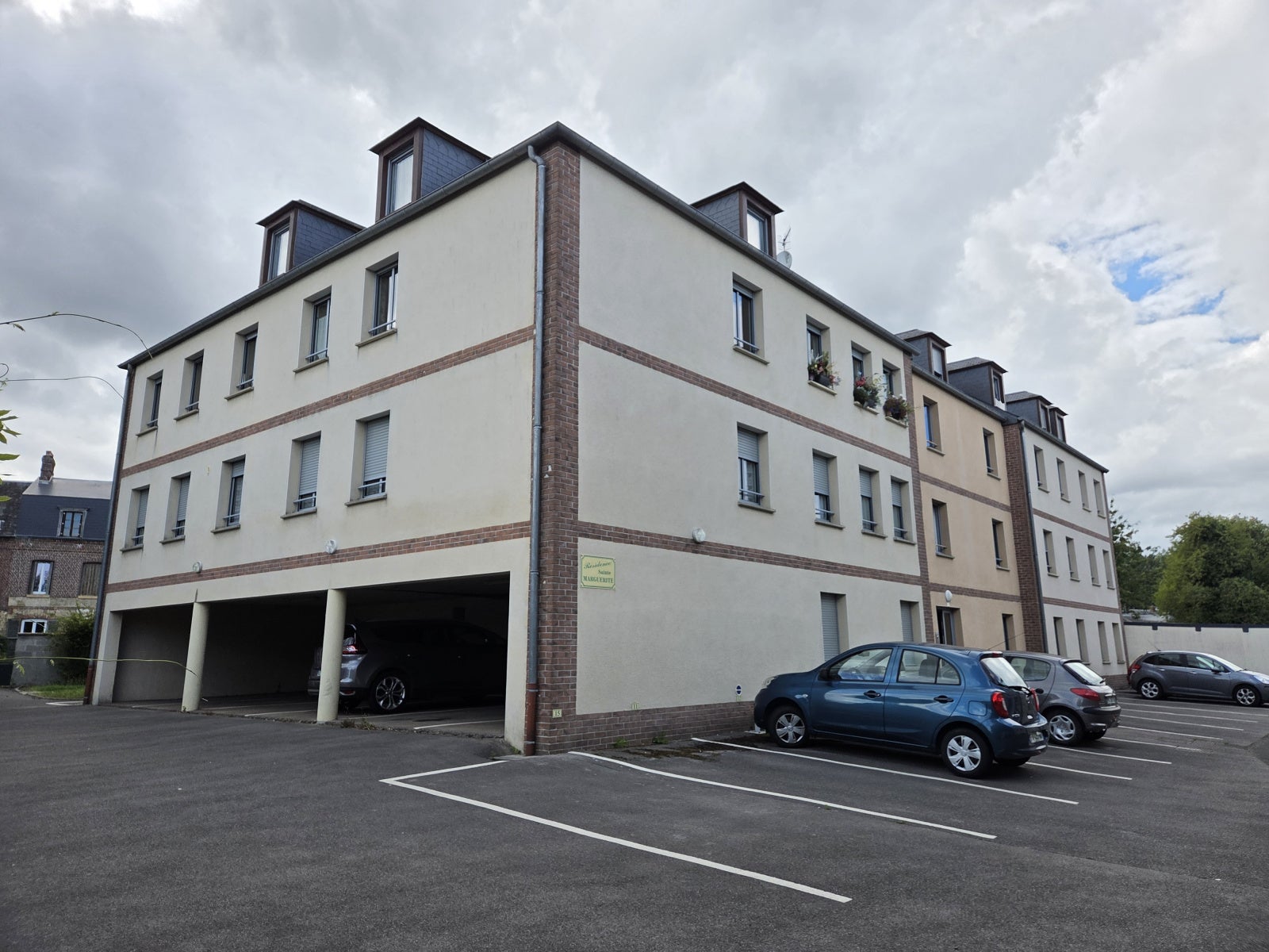 Flat Rue Saint-Jean in Gournay-en-Bray