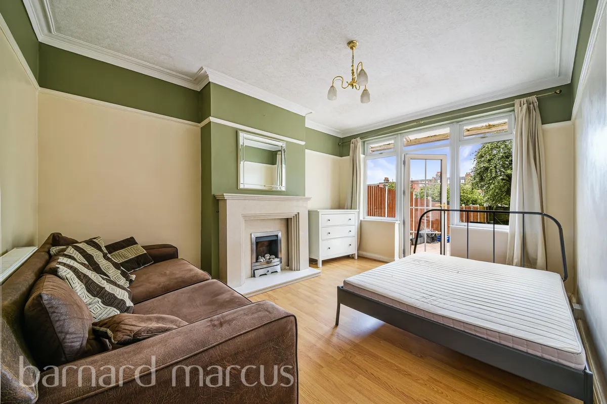 House Beechcroft Road in Greater London