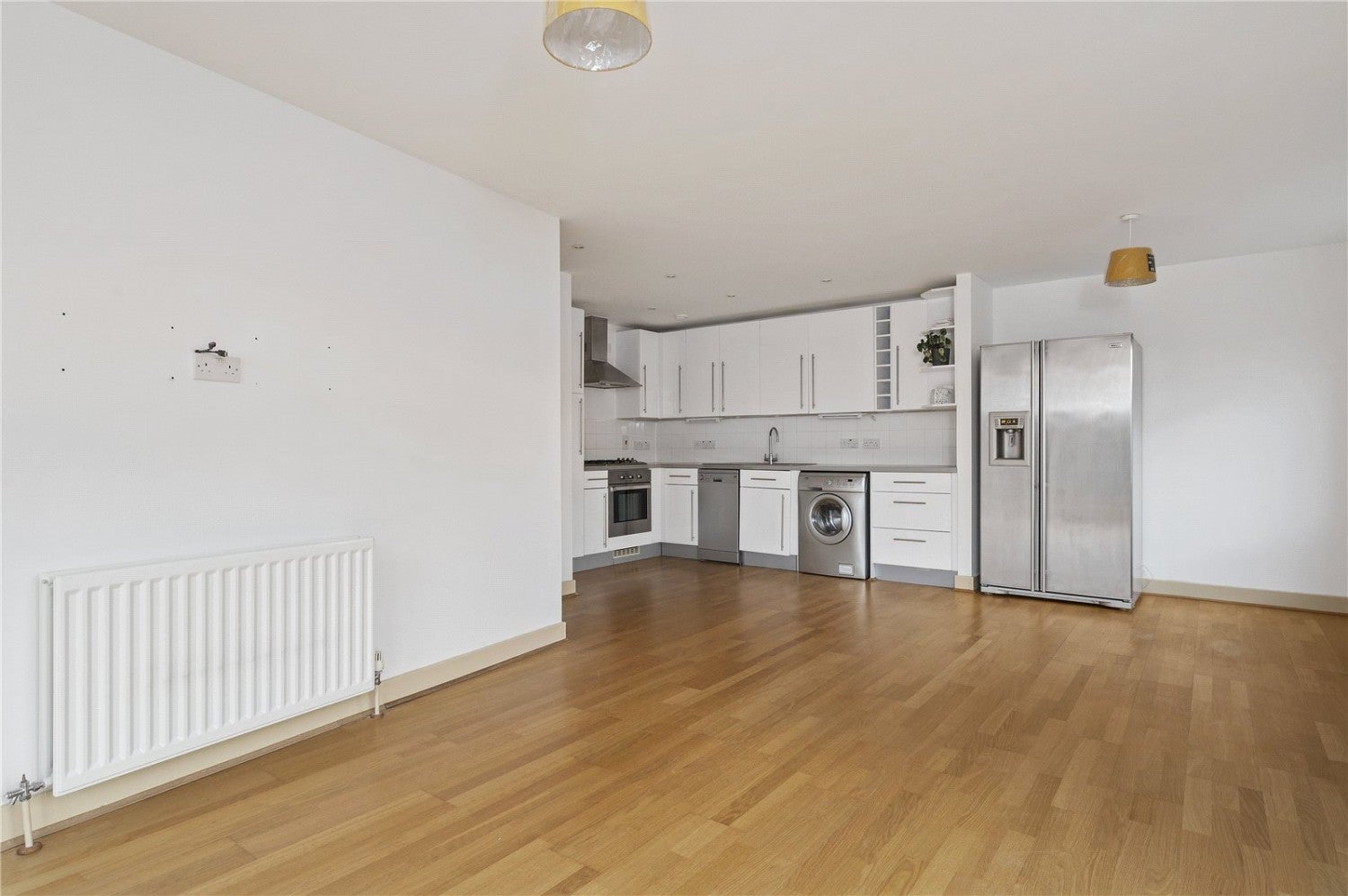 Flat Fairstead Walk in Greater London