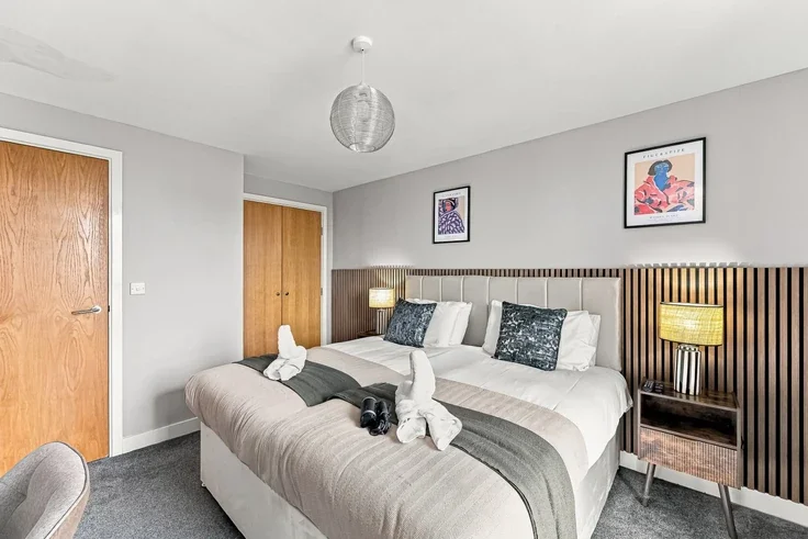 Flat South Row in Milton Keynes