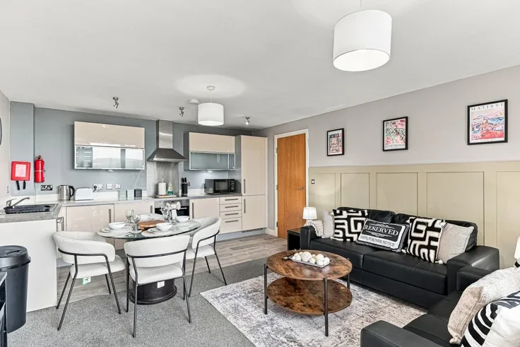Flat South Row in Milton Keynes