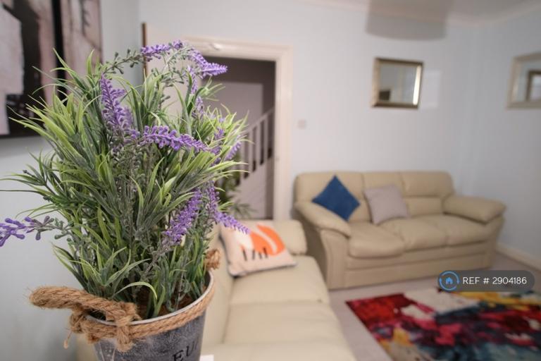 Room Mount Pleasant in Aylesbury