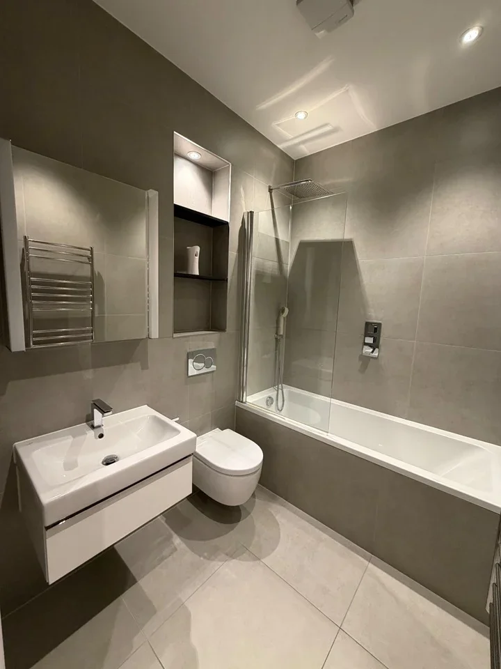 Flat Bath Road in Slough