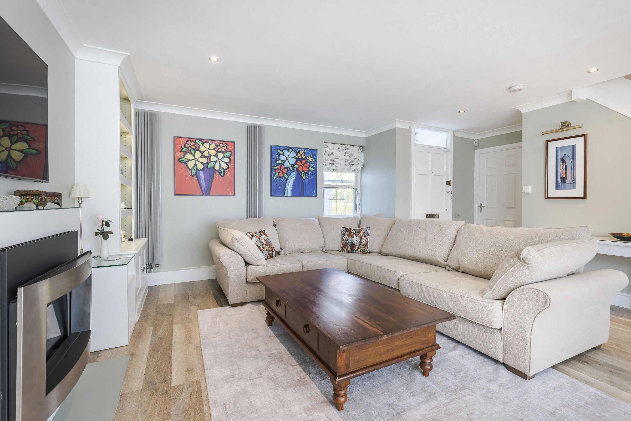 House Hartismere Road in Greater London