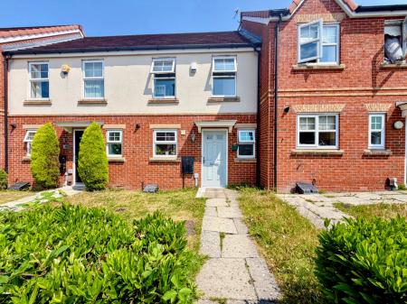 House Highfield Road in Huyton