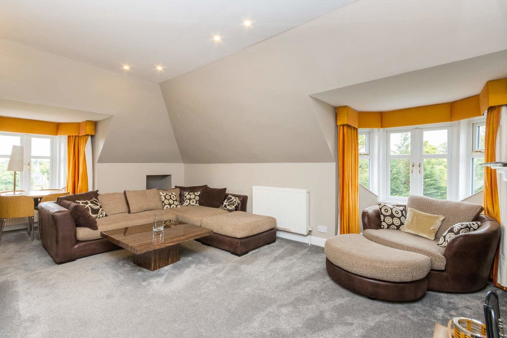 Flat Nithsdale Road in Glasgow