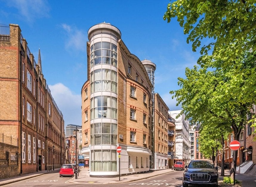 Flat Rochester Street in City of Westminster
