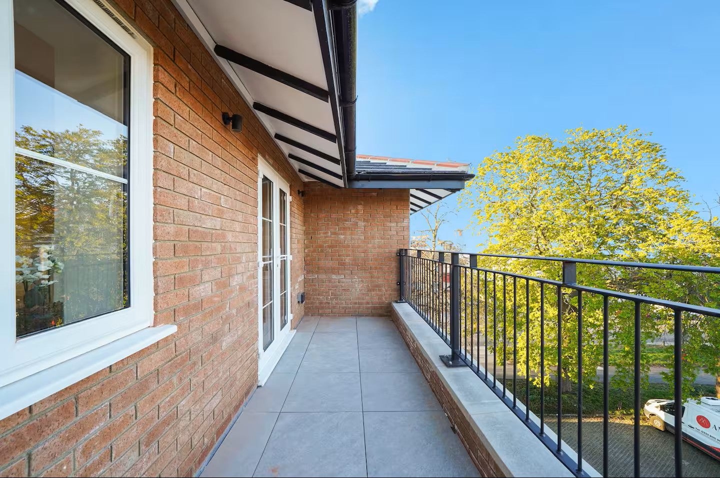 Flat Beechwood Grove in Greater London