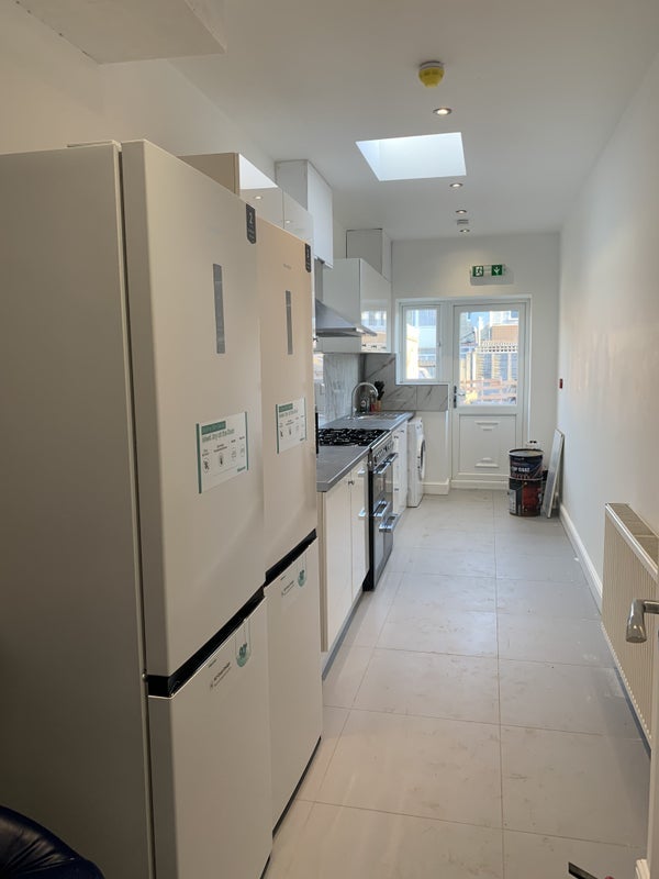 Room Great Cambridge Road in Greater London