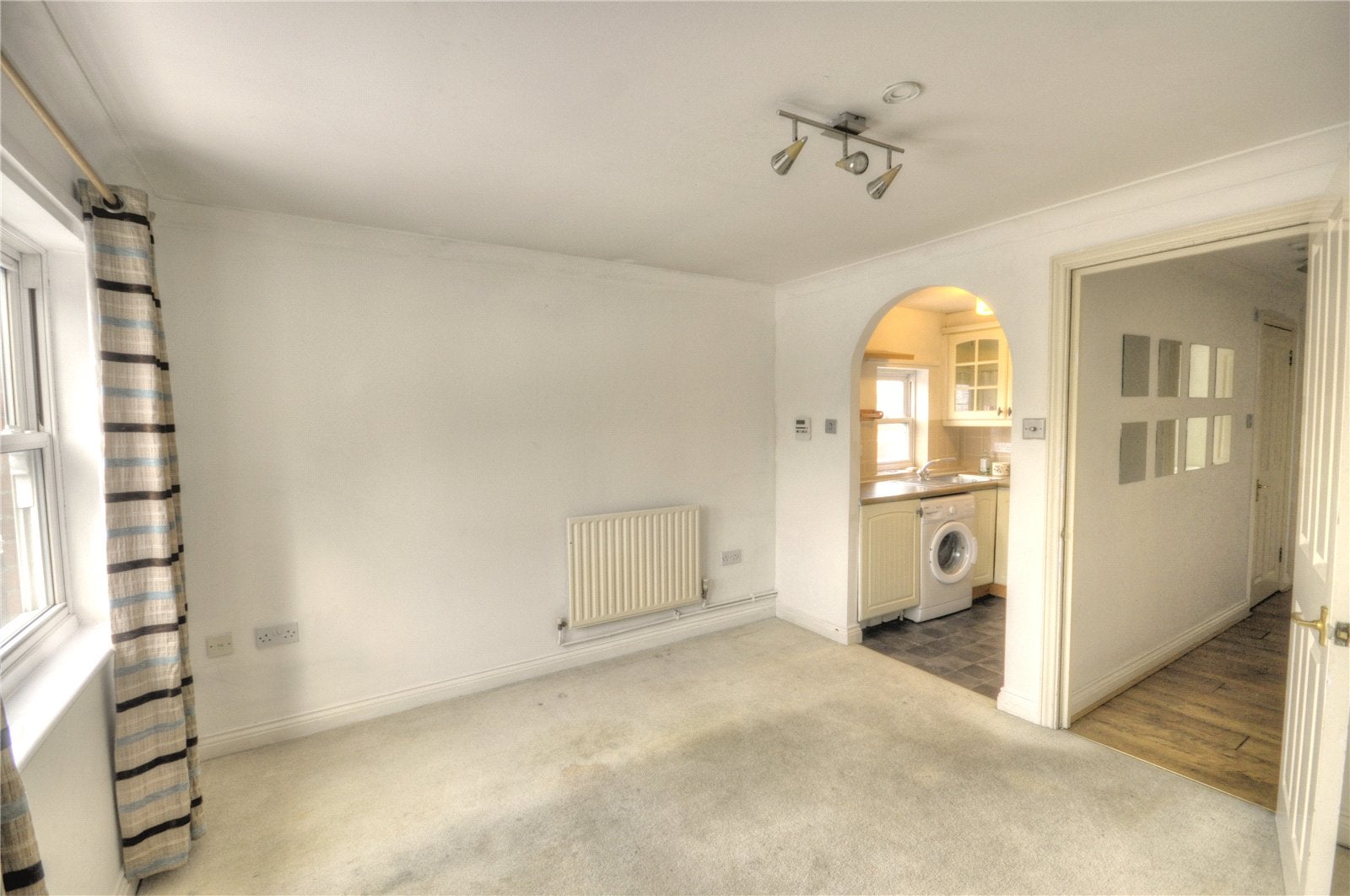 Flat South Street in Waverley