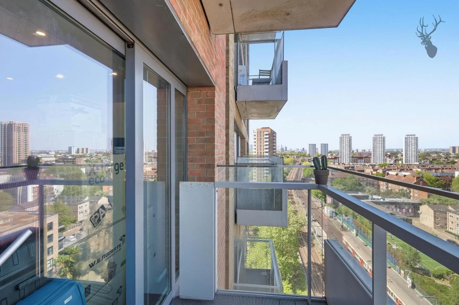 Flat Court Yard in Greater London