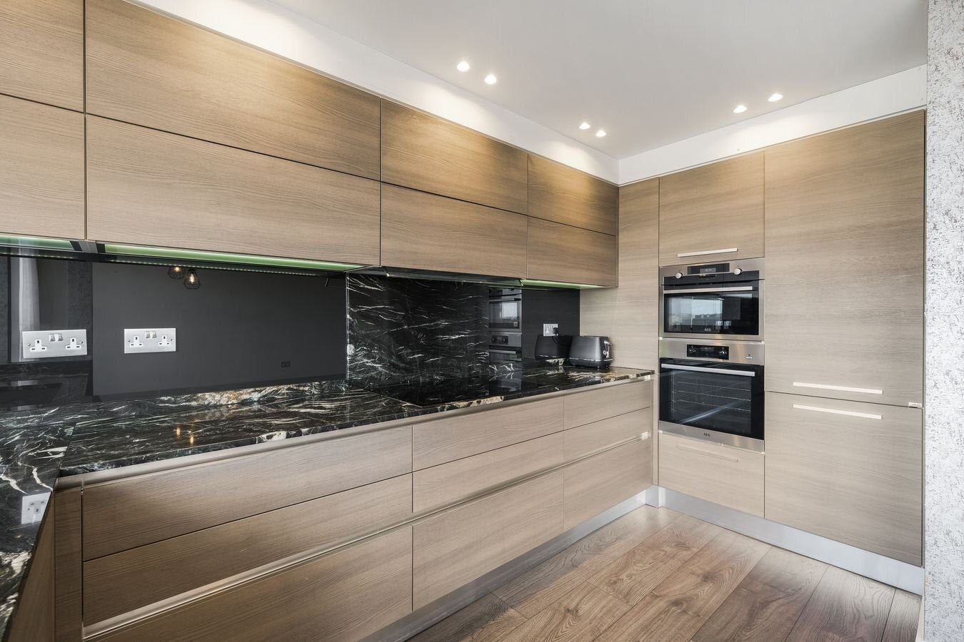 Flat Queensmead in Greater London