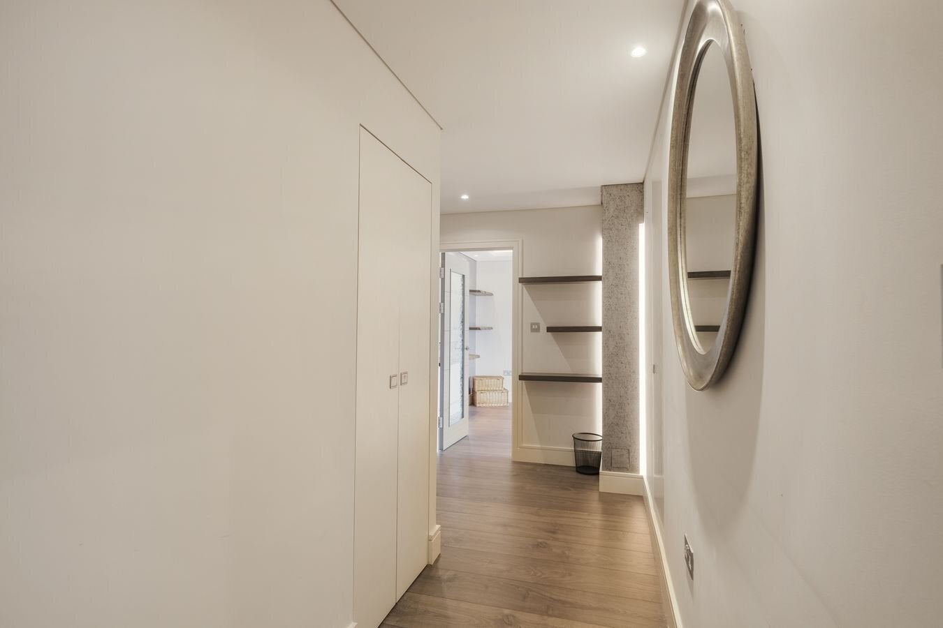 Flat Queensmead in Greater London