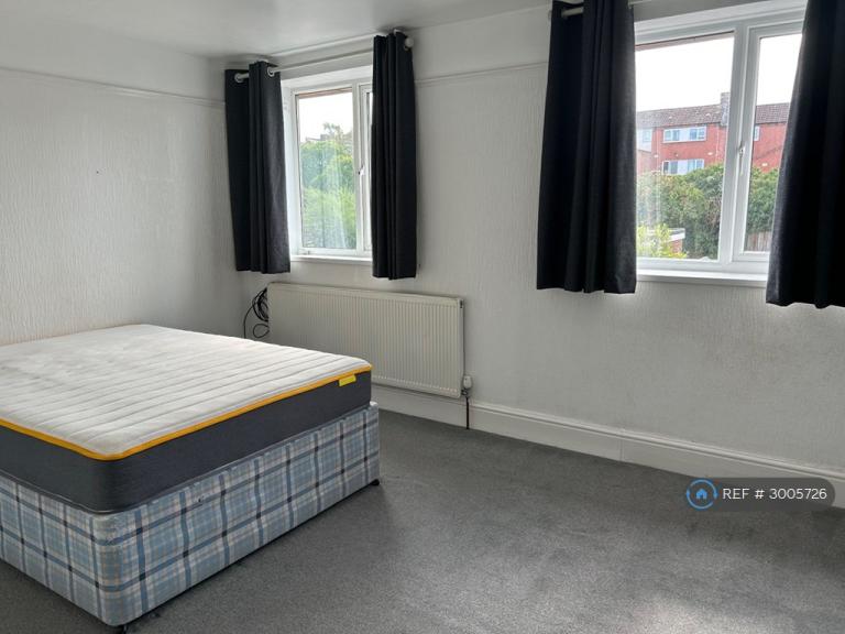 Room Duke Street in Coventry