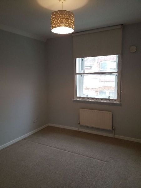 Flat Park Road in Greater London