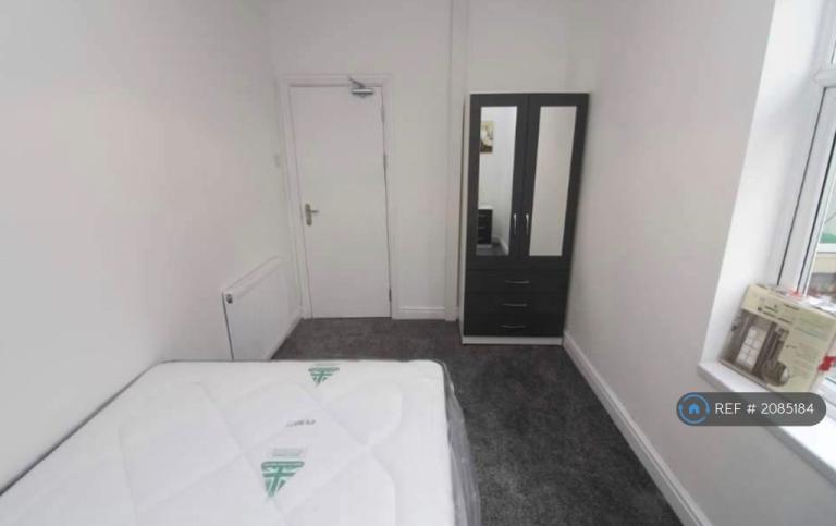 Room Sun Street in Stoke-on-Trent