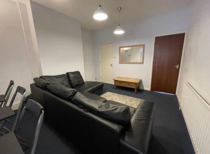 Room Pomona Street in Sheffield