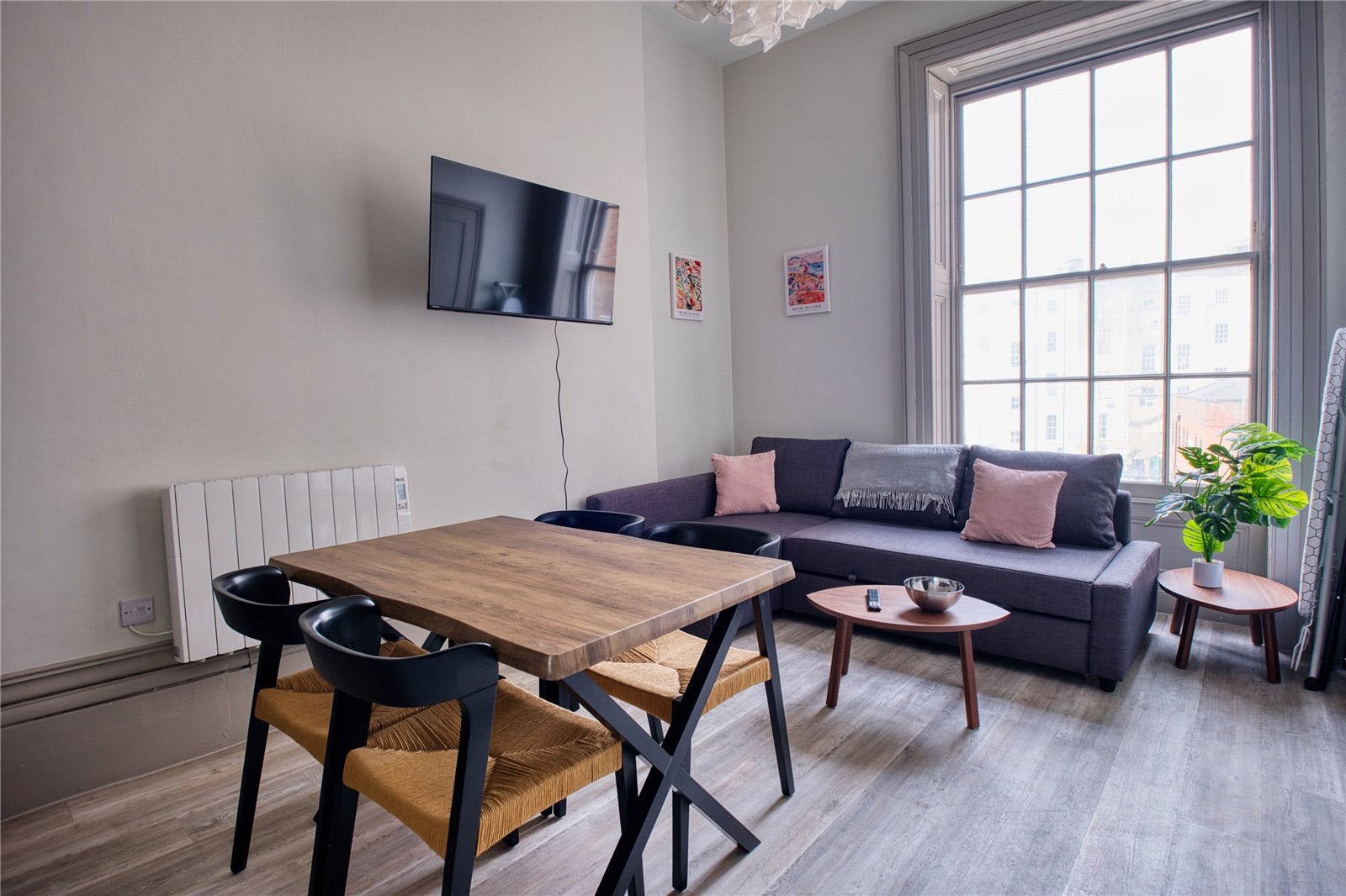 Flat Lansdown Place in Cheltenham