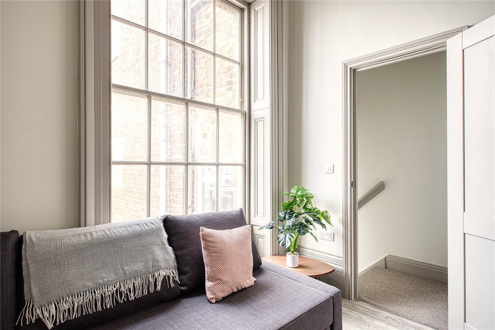 Flat Lansdown Place in Cheltenham